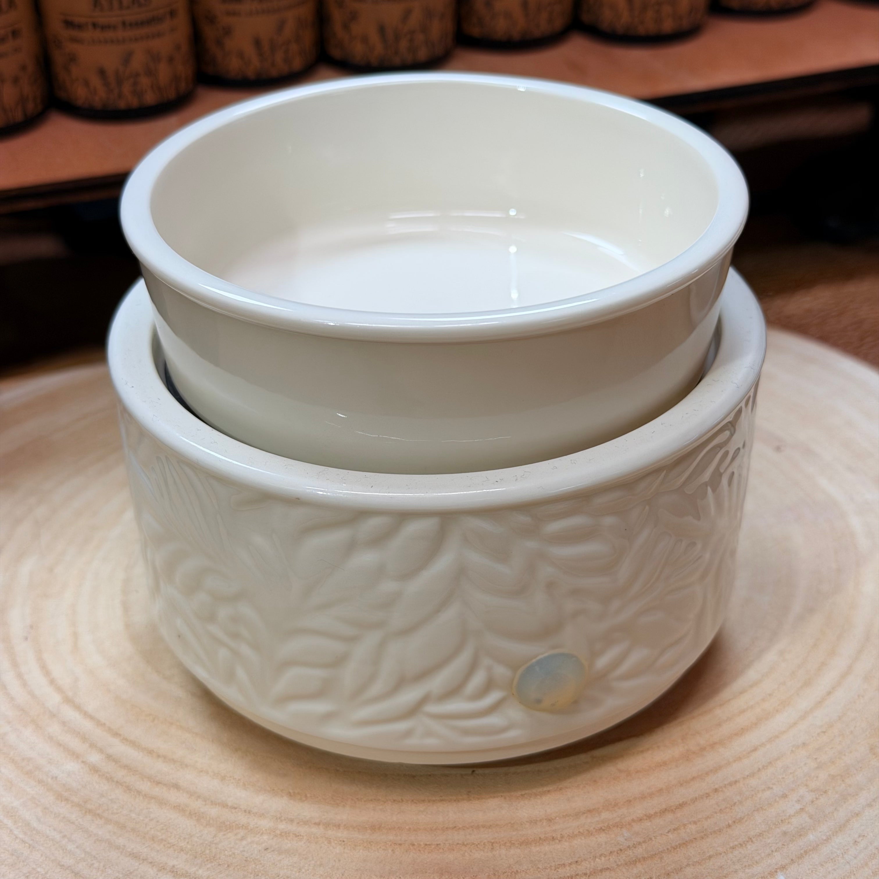 Cream Floral Electric Oil Burner
